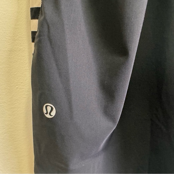 Lululemon Water Bound Singlet Apex Stripe Printed Black Dune Black Size Medium - Picture 8 of 9